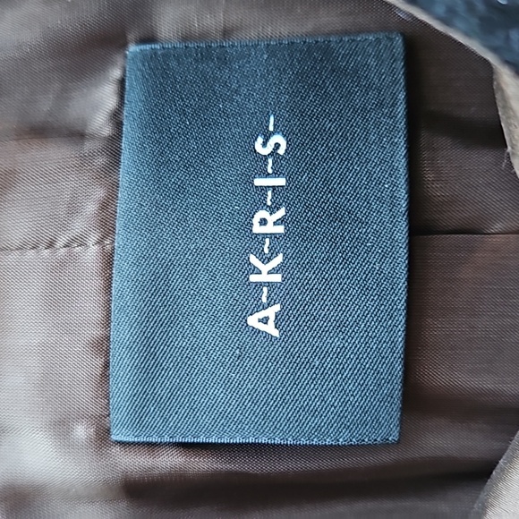 AKRIS Black and Brown Window Pane Wool Blend Jacket 14 - Picture 4 of 9